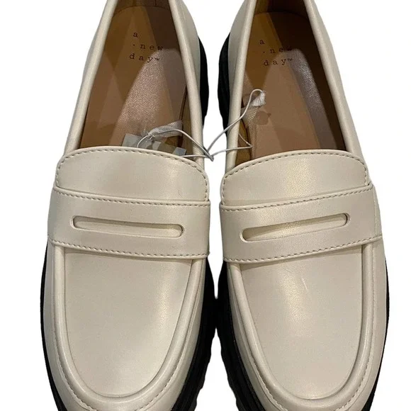 A New Day Paris Platform Cream Loafers Size 8 - 23 - Picture 3 of 9